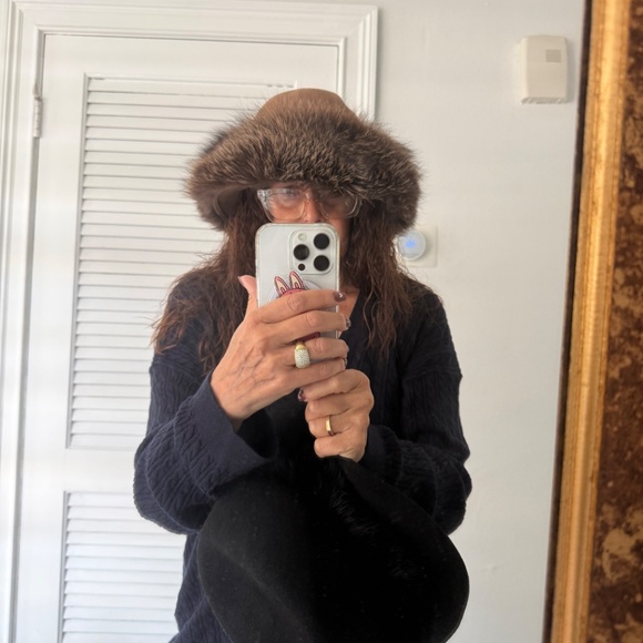 90’s Patricia Underwood hooded cashmere fox scarf Patricia Underwood Women main image 4